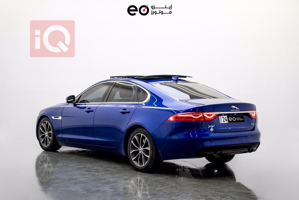 جاكوار XF